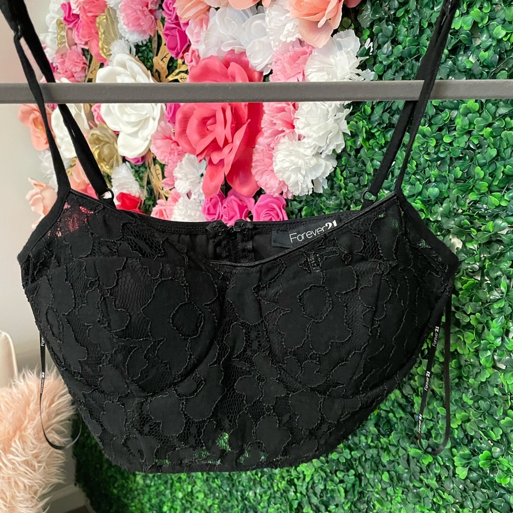 Forever 21 Crop top